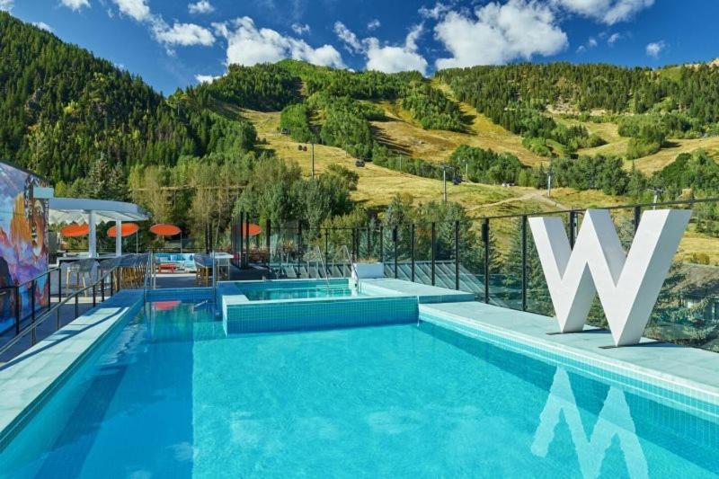 W Aspen Hotel Eksteriør billede